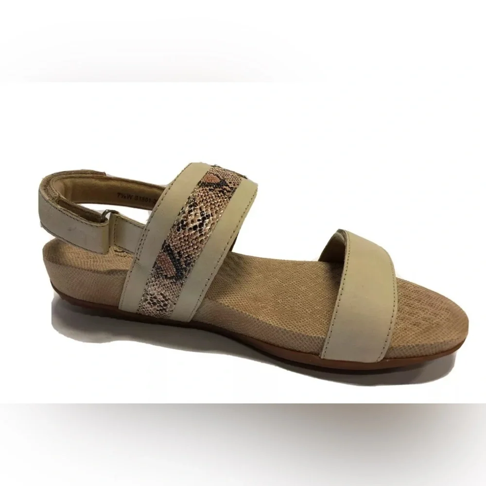 SoftWalk, Bimmer Strappy Sandals, Women’s Size 7.5 Wide